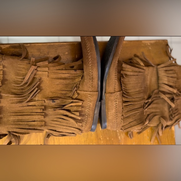 Min neto la Layer Fringed Leather Stitched Moccasin Pool no Boots Size 8 - Picture 6 of 13